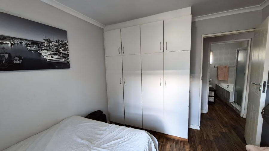 To Let 2 Bedroom Property for Rent in Table View Western Cape